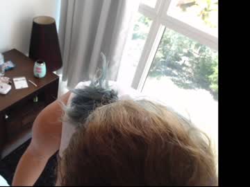 مراهقة هندية تحب النيك والتفريش