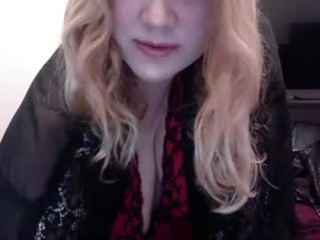 فيلم سكس مصري لشرموطة متزوجة مكسوفة وهي تتناك