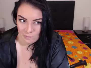 تتناك من صديق زوجها اثناء المباراة سكس خيانة زوجية مترجم