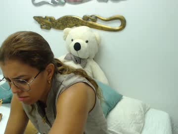 طبيبة المص العميق سكس اطباء مترجم